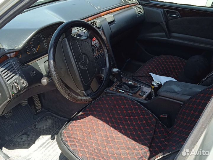 Mercedes-Benz E-класс 2.4 МТ, 1997, 470 000 км