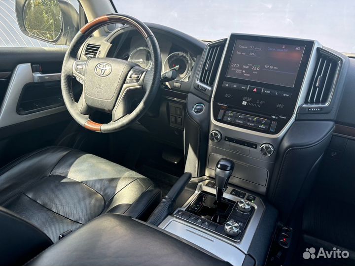 Toyota Land Cruiser 4.5 AT, 2017, 146 054 км