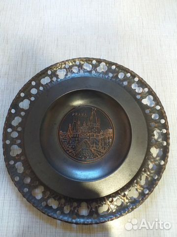 Тарелка декоративная настенная чеканка медь