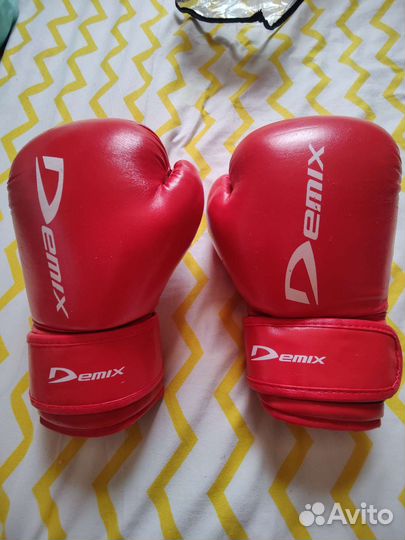 Боксерские перчатки