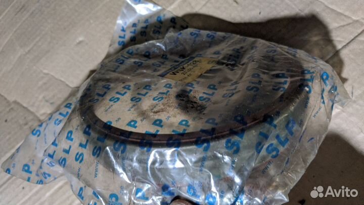 Ремкомплект сальника ступицы зад. Volvo