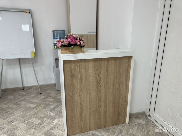 Стойка ресепшн, стойка администратора