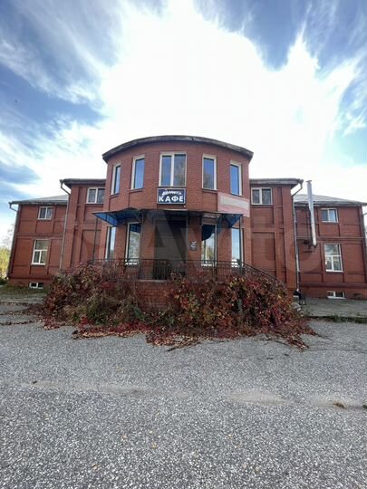 Здание, 659 м²