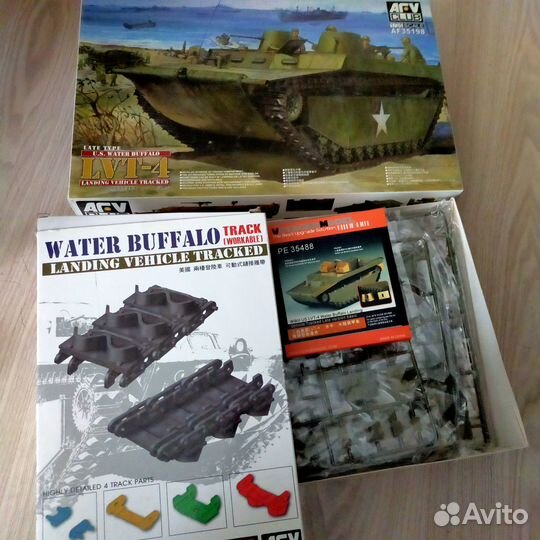 Сборная модель 1 35 LVT-4