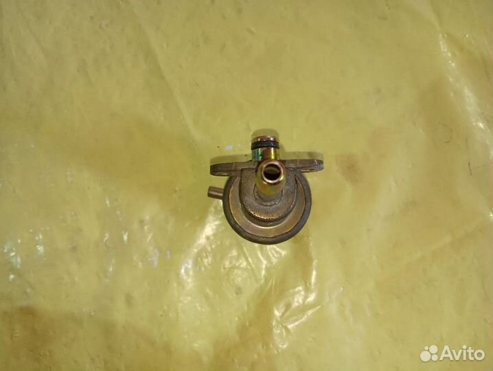 Регулятор давления топлива Nissan Bluebird SR18DE