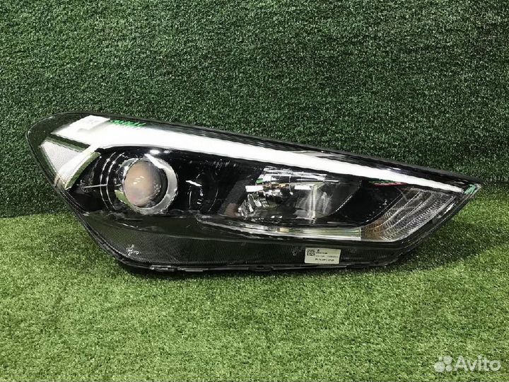Фара правая Hyundai Tucson