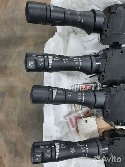 Переключатель поворота Nissan