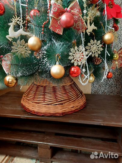 Подставка под елку