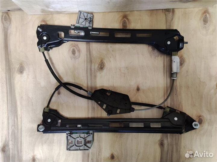 Стеклоподъемник задний правый Vw Passat Cc