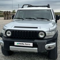 Toyota FJ Cruiser 4.0 AT, 2007, 448 000 км, с пробегом, цена 1 200 000 руб.