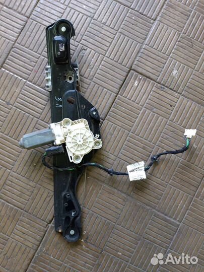 Стеклоподъёмник задний левый Mercedes W211