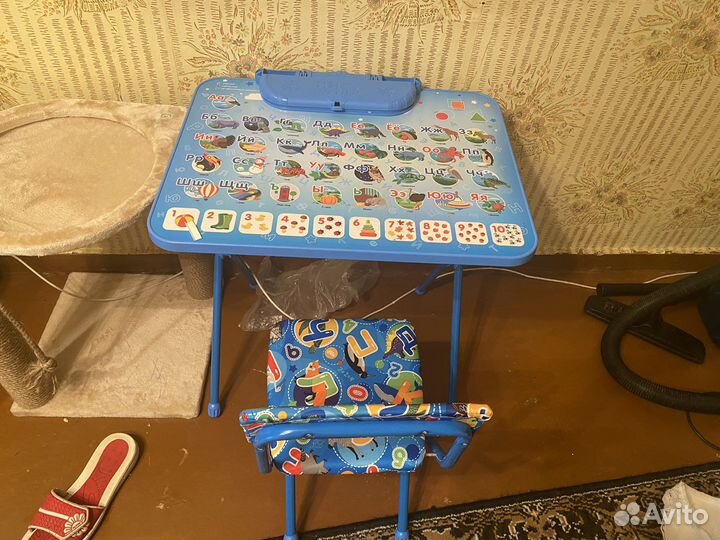 Детский стол и стул