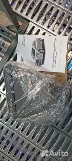 Подлокотник Cobalt / Ravon R4 (кожзам + велюр)