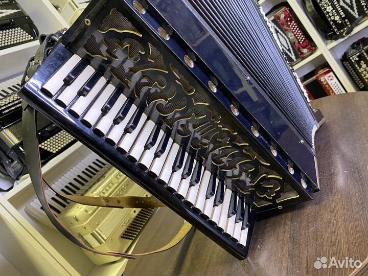 Гармонь осетинская