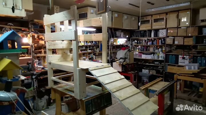 Кормушки для коз, станок для дойки