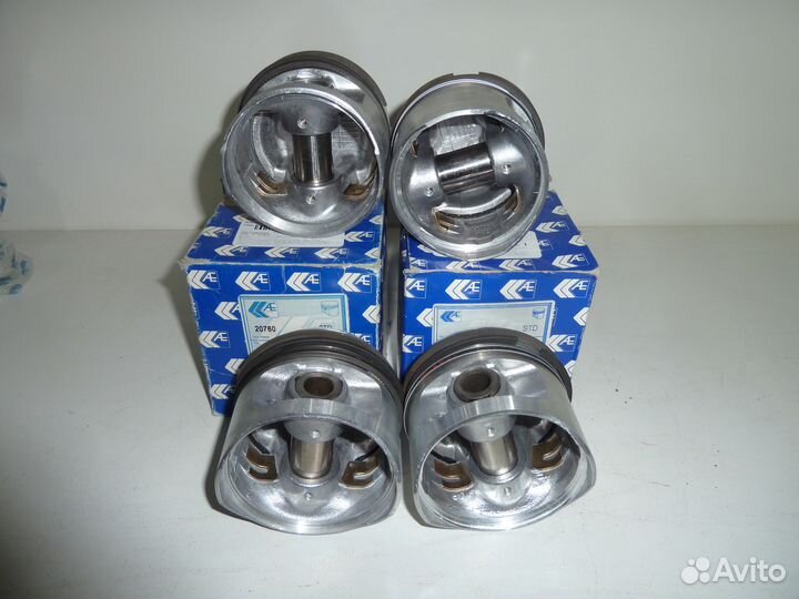 Ford Escort/ Fiesta/ Orion Новый Комплект Поршней