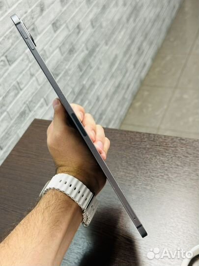 Отличный iPad Pro 11 '2020' 128gb Sim LTE Рст