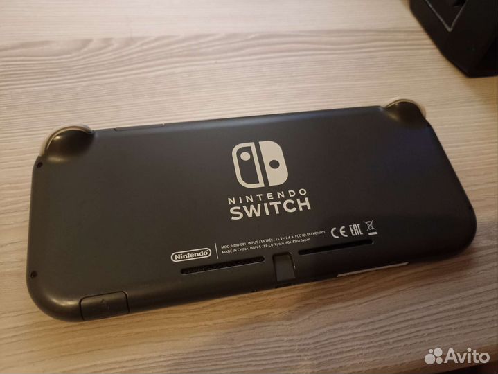 Nintendo switch lite + игры