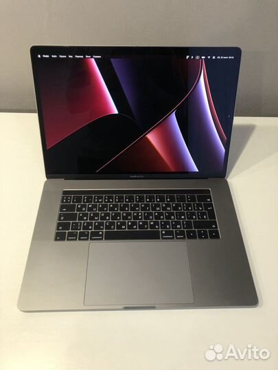 MacBook Pro 15 Mid 2017 (i7, 16/256Gb, Pro 555)