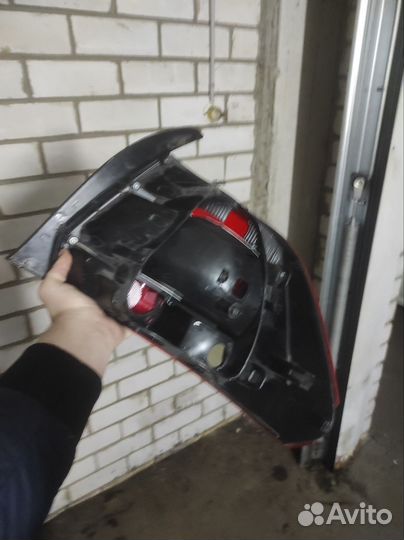 Фонарь задний левый Volkswagen Polo рестайлинг