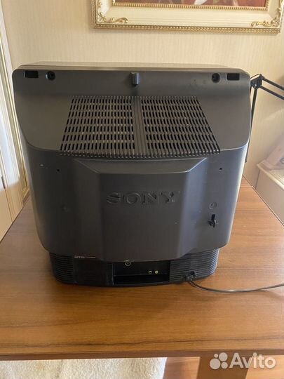 Телевизор Sony trinitron