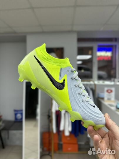 Новые бутсы на круглых шипах nike phantom gx 2