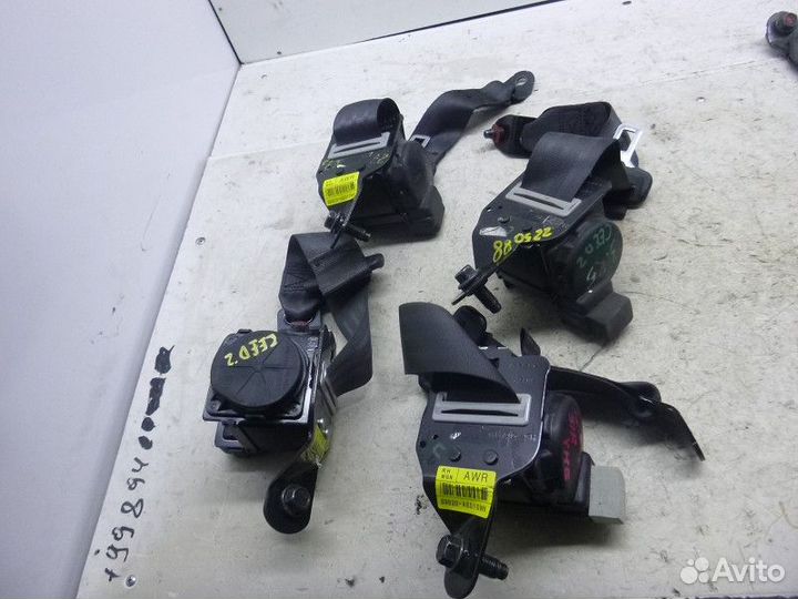 Ремень безопасности задний KIA ceed II 2012-2018