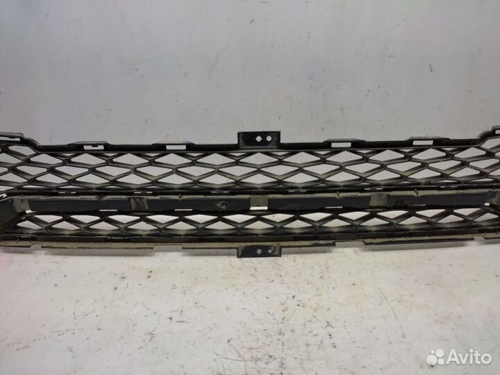 Решетка бампера передняя Лада Веста Кросс 2015
