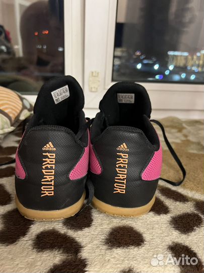 Футзалки adidas predator 44 размер
