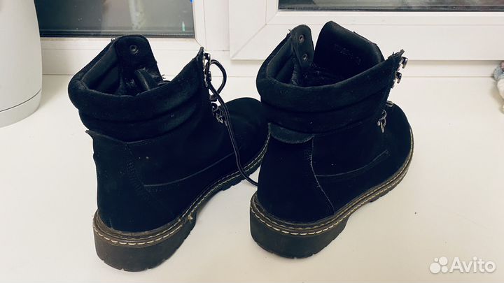 Ботинки замшевые женские