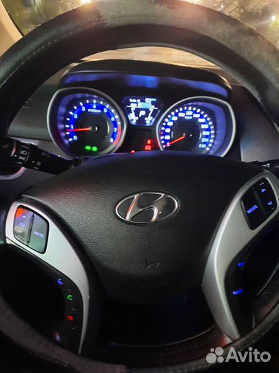Hyundai Avante 1.6 AT, 2011, 180 000 км