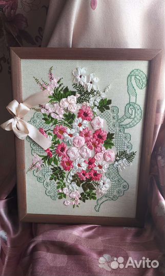 Картина вышитая лентами