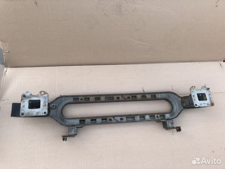 Усилитель переднего бампера Peugeot 407