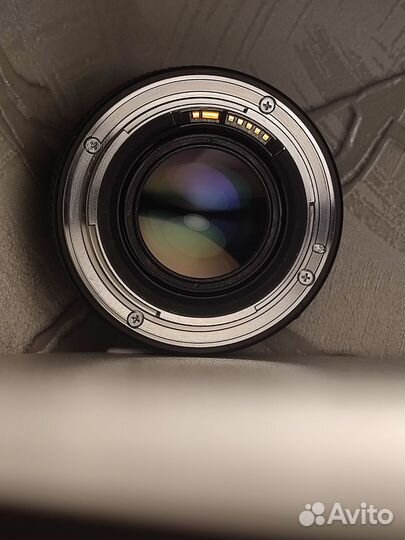 Объектив Canon 50mm f/1.4 USM