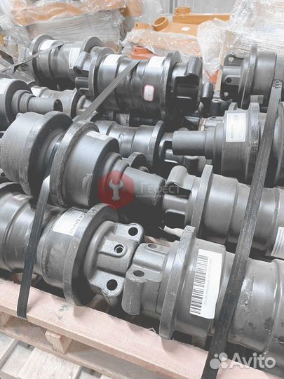 Каток поддерживающий Doosan S400LC-V 270-00061