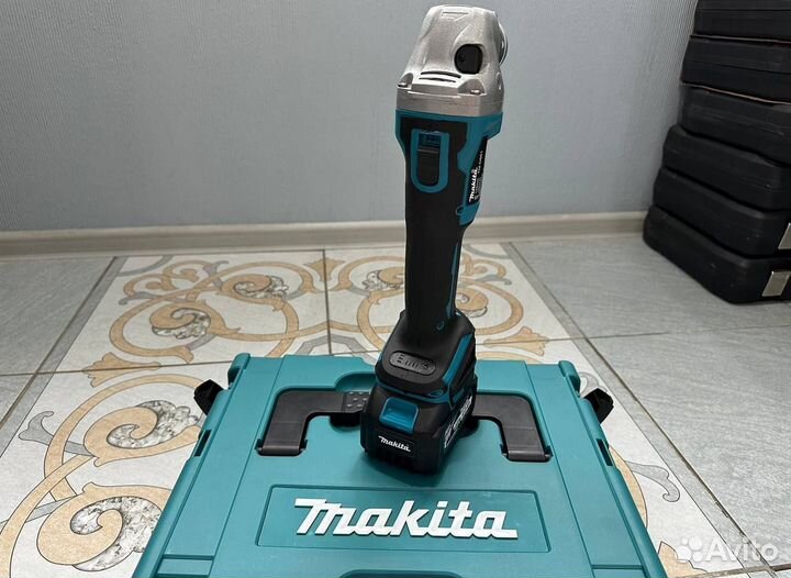 Аккумуляторная болгарка Makita 125мм (Арт.40590)