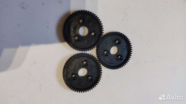 Спур пиньëн Traxxas slash