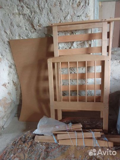 Детская кроватка