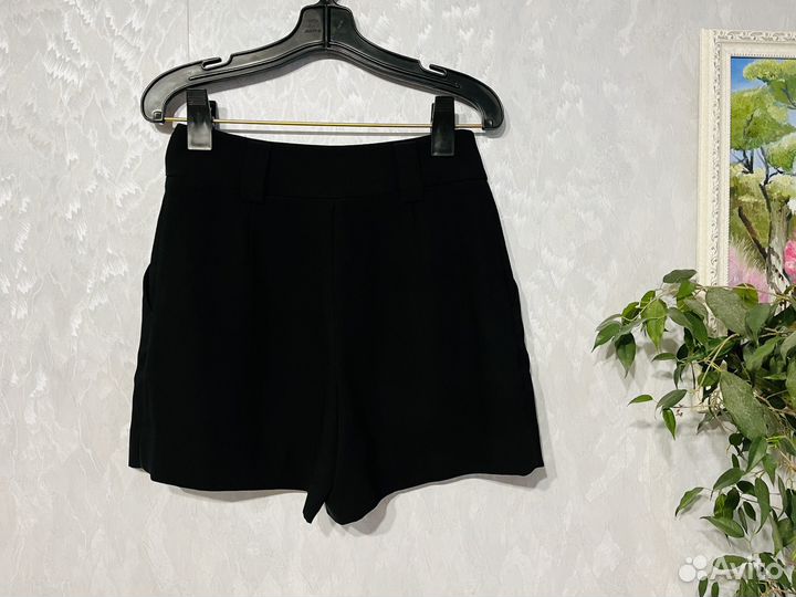 Шорты женские черные H&M 42