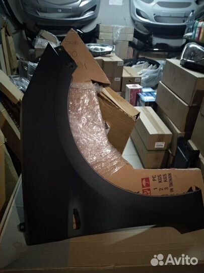 Крыло Хендай Солярис неокрашенное