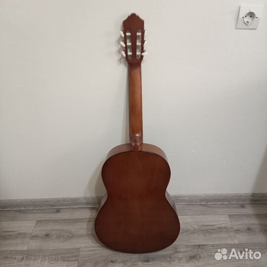 Классическая гитара Yamaha c40