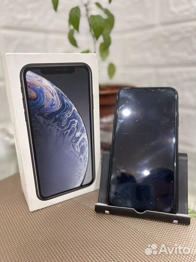 iPhone Xr, 64 ГБ