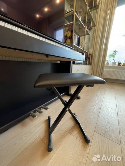 Банкетка для пианино