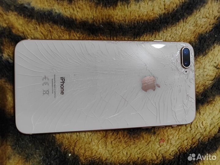 iPhone 8 Plus, 64 ГБ