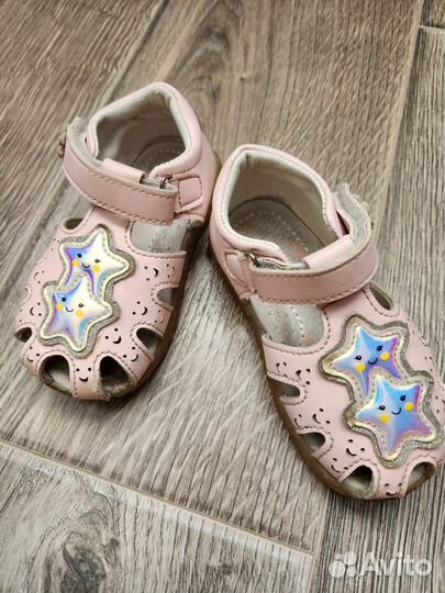 Сандалии для девочки