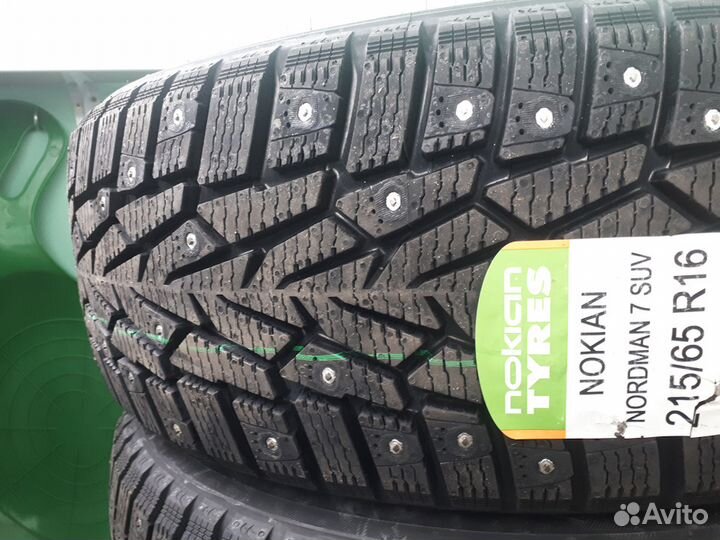 Nokian Tyres Nordman 7 SUV 215/65 R16 102T