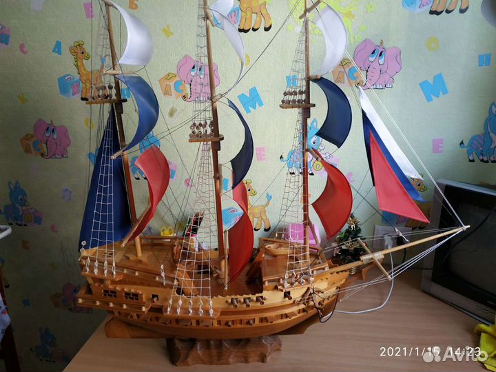 Корабль ручной работы