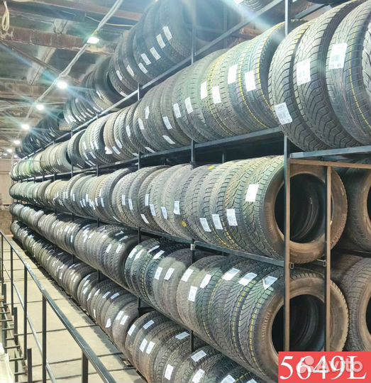 Bridgestone Blizzak Revo1 215/65 R16 98N