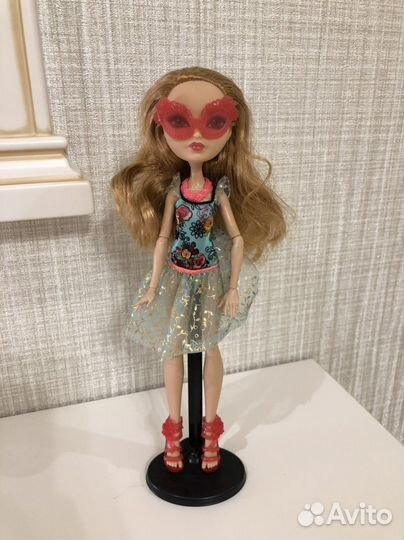 Кукла эвер афтер хай