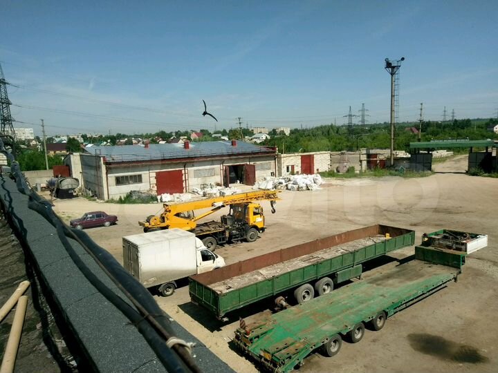 Машиноместо, > 30 м²
